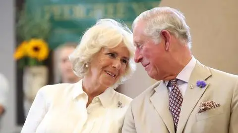 Karol III wygłosił przemowę. Takich słów nikt się nie spodziewał... Camilla nie mogła powstrzymać łez