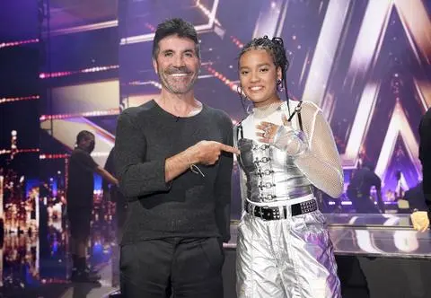 Simon Cowell z "Mam Talent!" dziękuje za Sarę James. "To wasz skarb narodowy"