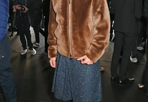 Paris Fashion Week 2023. Dwóch aktorów postawiło na spódnice
