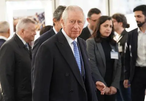 Karol III pomaga ofiarom trzęsienia ziemi. Razem z żoną wpłacili "hojną darowiznę"