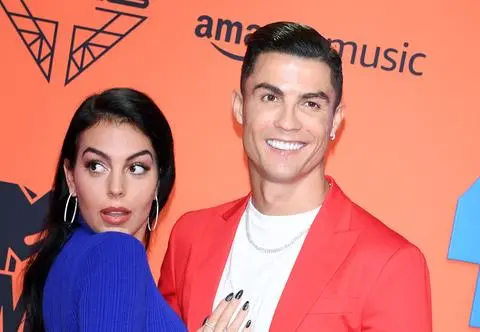 Cristiano Ronaldo opublikował zdjęcie z rodziną. Uwagę skradła najmłodsza córka piłkarza