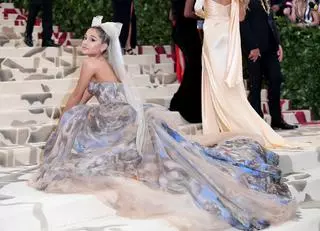 Meta Gala. Ariana Grande w sukni z nadrukiem dzieła Michała Anioła 
