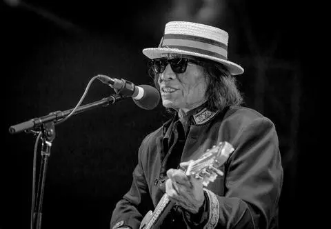 Sixto Rodriguez nie żyje. Legendarny "Sugar Man" zmarł w wieku 81 lat