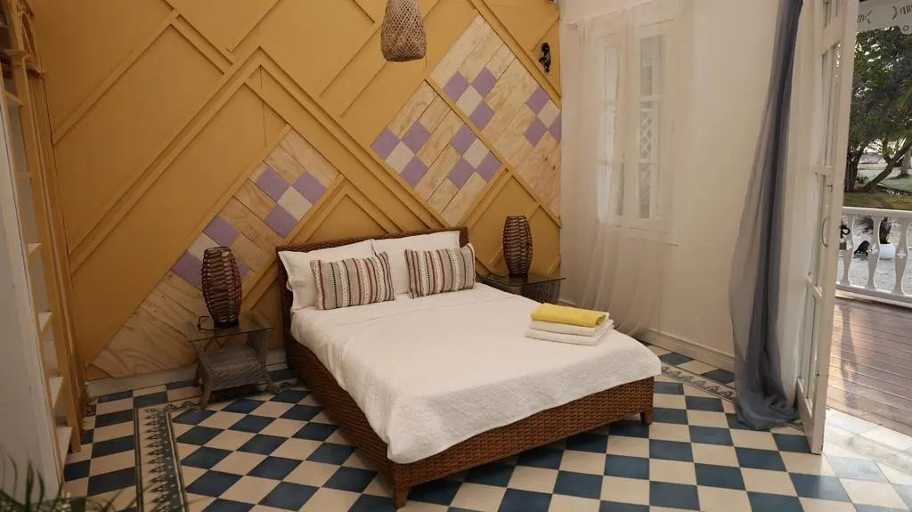 "Hotel Paradise 7". Willa uczestników