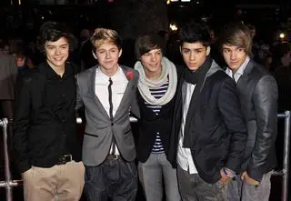 Zespół One Direction szybko podbił serca nastolatek. Dlaczego boysband się rozpadł?