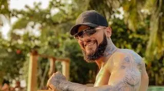 Przemysław Farbotko z "HP" o przeszczepie włosów i brody. "To żaden wstyd"