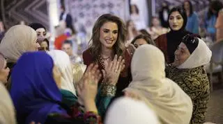 Królowa Rania promienieje przed ślubem syna. Urządziła synowej wystawne przyjęcie