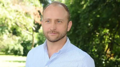 Borys Szyc o dzieciństwie bez ojca. "Pierwszy bliższy kontakt był podszyty wstydem"