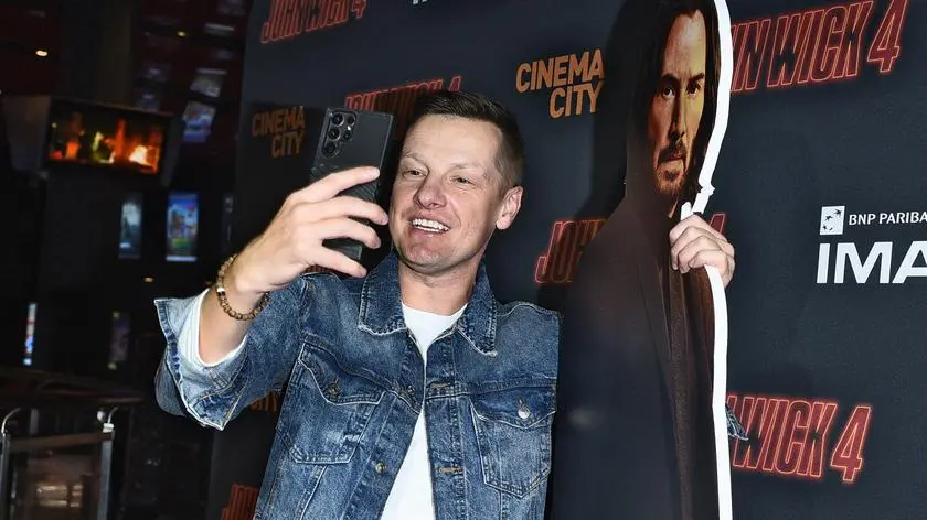 Gwiazdy na premierze filmu "John Wick" – Marcin Mroczek