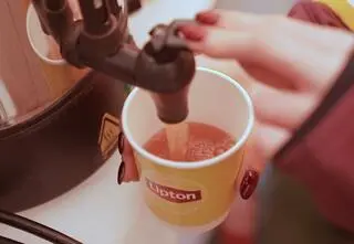 Nawodnienie na stoku to podstawa! Warto postawić na zieloną herbatę Lipton