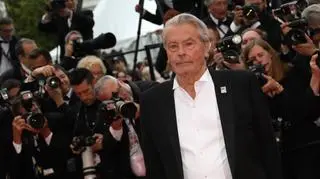 Alain Delon z poważnymi zarzutami. Policjanci zaskoczeni tym, co odnaleziono w jego posiadłości
