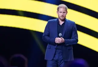 Książę Harry opuścił Londyn. Wiadomo, ile trwało jego spotkanie z królem