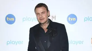 Projekt Dawida Wolińskiego zaskoczył na paryskim Fashion Weeku. Przypomina misia z Krupówek? 