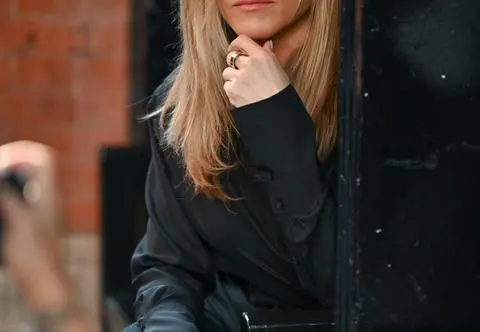 Jennifer Aniston pożegnała ojca. "Odszedłeś do nieba w spokoju i bez bólu"