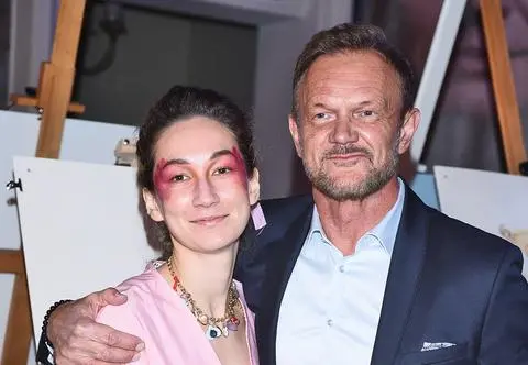 Cezary Pazura o samotnym rodzicielstwie i córce. "Jest ciężko, ale warto"
