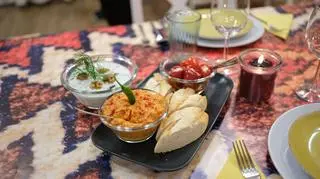 "Knajpka Czuszka" w Tomaszowie Mazowieckim  serwuje też czekadełka