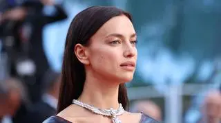 Irina Shayk wystąpiła w Cannes w samej bieliźnie. O jej stylizacji mówią wszyscy
