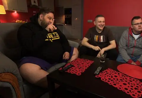 Pamiętacie, jak wyglądali kiedyś bohaterowie "Gogglebox"? Niektórych ciężko rozpoznać