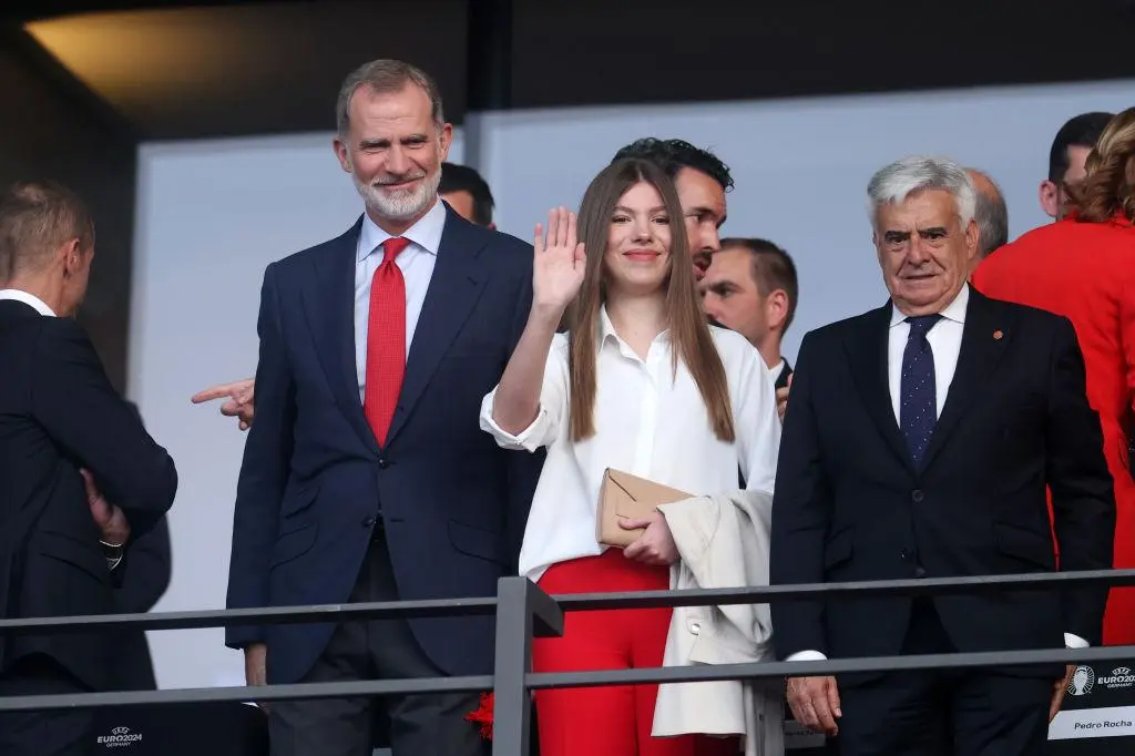 Król Filip z córką Sofią na finale Euro 2024