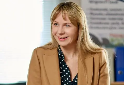 Nigdy nie zgadajcie, czym się zajmuje kuzynka Anny Guzik. Pełniła bardzo ważne funkcje