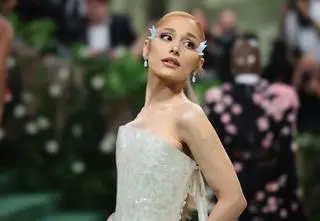 Ariana Grande przeszła test wariografem. Wyznała, czy przeszła operacje plastyczne