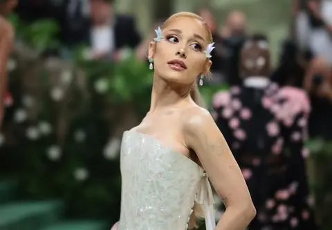 Ariana Grande przeszła test wariografem. Wyznała, czy przeszła operacje plastyczne
