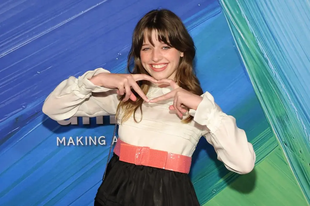 Córka Milli Jovovich  – Ever Anderson 