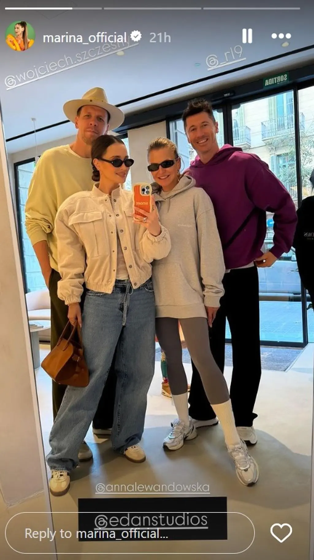 Marina, Wojciech Szczęsny oraz Anna i Robert Lewandowscy