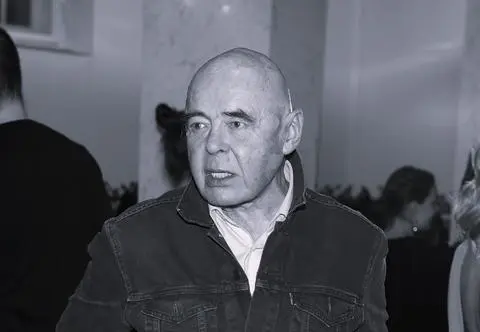 Stanisław Tym nie żyje. Gwiazdy żegnają ikonę polskiej kultury: Wojewódzki, Olejnik, Korcz, Barciś