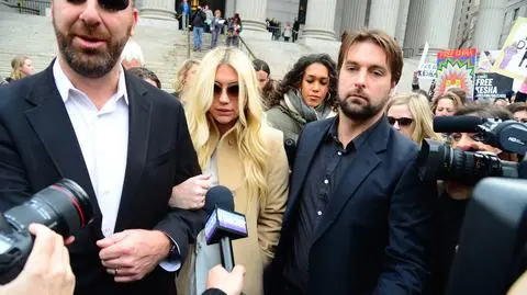 Tym procesem żyło całe USA. Kesha oskarżyła producenta o molestowanie. Zeznawały Lady Gaga i Katy Perry