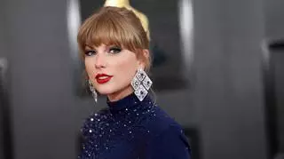 Taylor Swift podczas gali zgubiła diament z zabytkowego pierścionka. Nagranie obiegło sieć