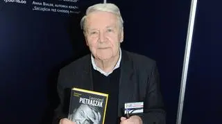 Leonard Pietraszak doczekał się nagrobka. Zamiast krzyża inny symbol