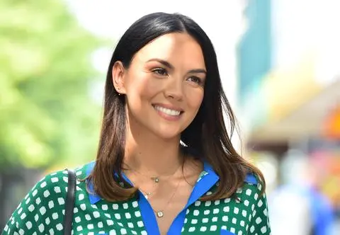 Paulina Krupińska-Karpiel uczciła urodziny babci. Pokazała rodzinne zdjęcie. Widzicie podobieństwo?
