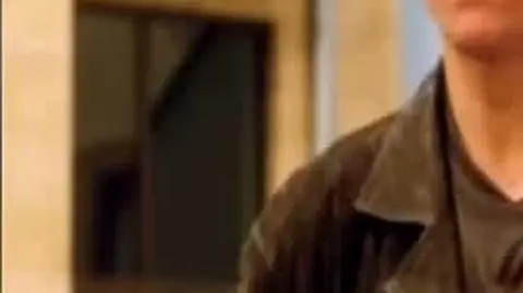 Patryk z "Hotelu Paradise" o układzie z Kori