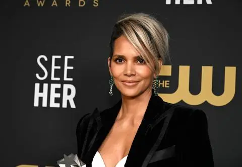 Halle Berry zaliczyła bolesny upadek. Wideo stało się hitem internetu