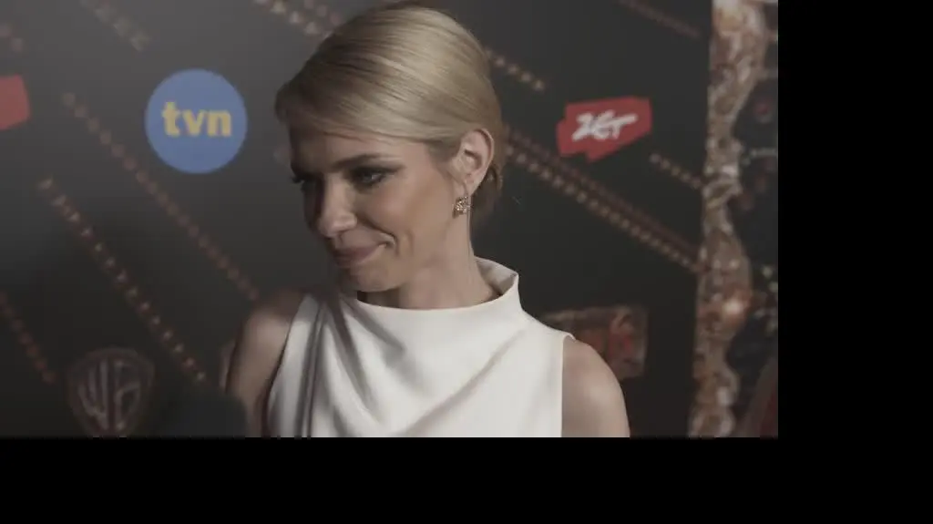czt_elvispremiera_galazka_hejt
