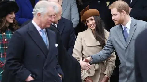 Król Karol III, książę Harry i Megan Markle