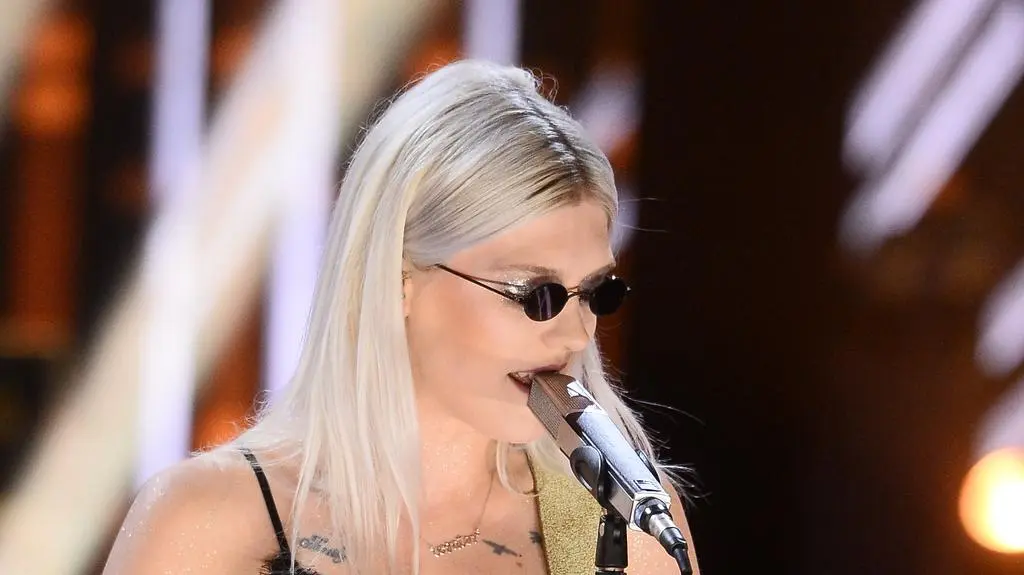 Daria Zawiałow podczas festiwalu w Opolu