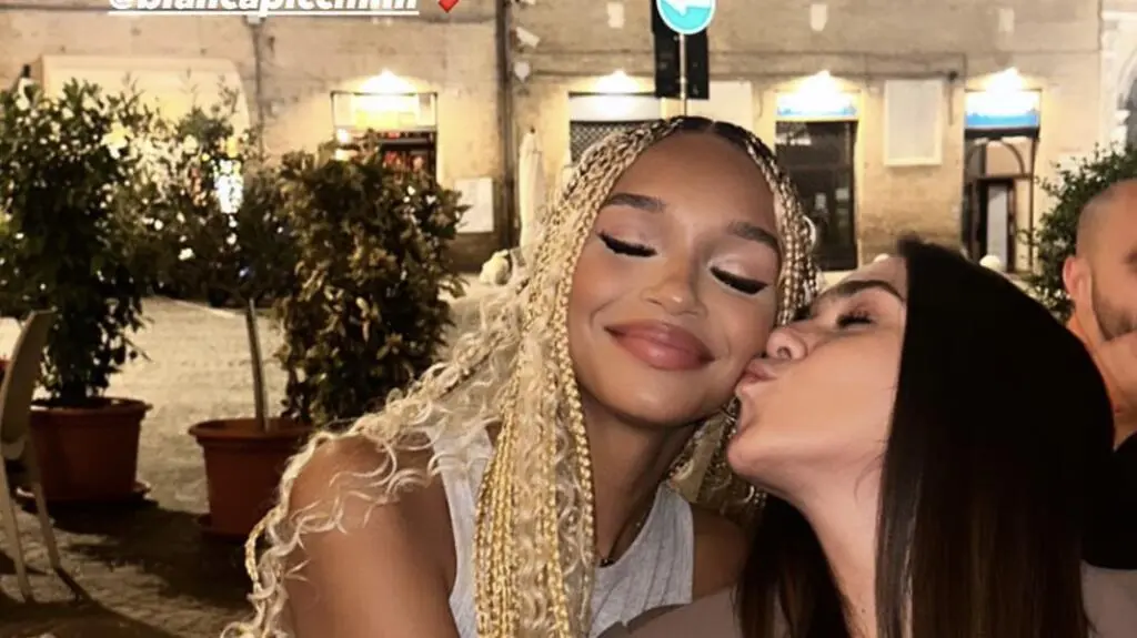 Nicole Akonchong "Top Model"