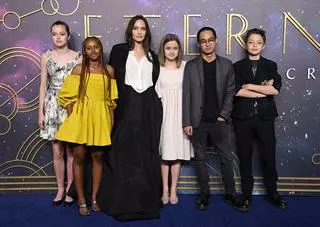 Angelina Jolie z dziećmi w 2021 roku