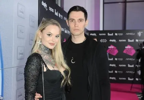 Monika Miller z partnerem o chorobie, relacji z Leszkiem Millerem i dzieciach. "Bardzo bym chciała bliźnięta" [TYLKO U NAS]