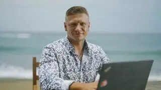 Marek Kuliński z "Hotelu Paradise 6". 