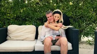 Julia von Stein wyjaśnia, dlaczego jej tata nie może spać w ciemności. Ciarki przechodzą!