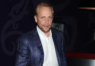 Piotr Adamczyk wspomina dzieciństwo. Ojciec nie chciał, by został aktorem