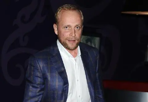 Piotr Adamczyk wspomina dzieciństwo. Ojciec nie chciał, by został aktorem