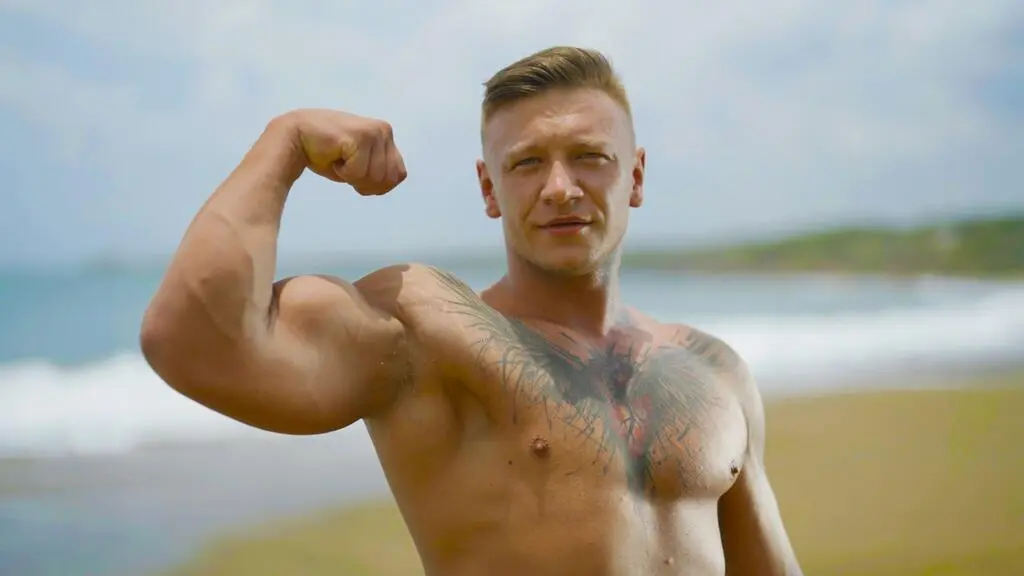 Marek Kuliński z "Hotelu Paradise 6". 