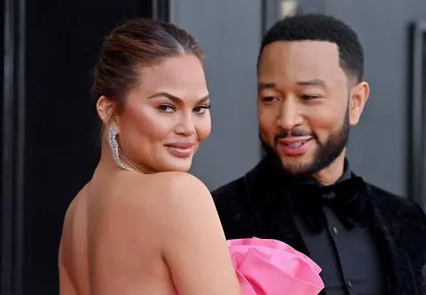 Chrissy Teigen opublikowała pierwsze zdjęcie USG dziecka. Zabawny opis