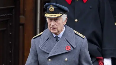 Karol III odsłonił pomniki rodziców. Monarcha nie krył wzruszenia