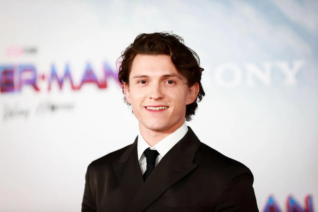 Tom Holland - kim jest, skąd pochodzi, kariera, gdzie grał, Spider-Man,  rodzina, dziewczyna, Instagram - Co za tydzień