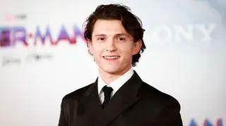 Tom Holland jako Spider-Man skradł serce widzów i... koleżanki z planu. Co wiemy o jego życiu?
